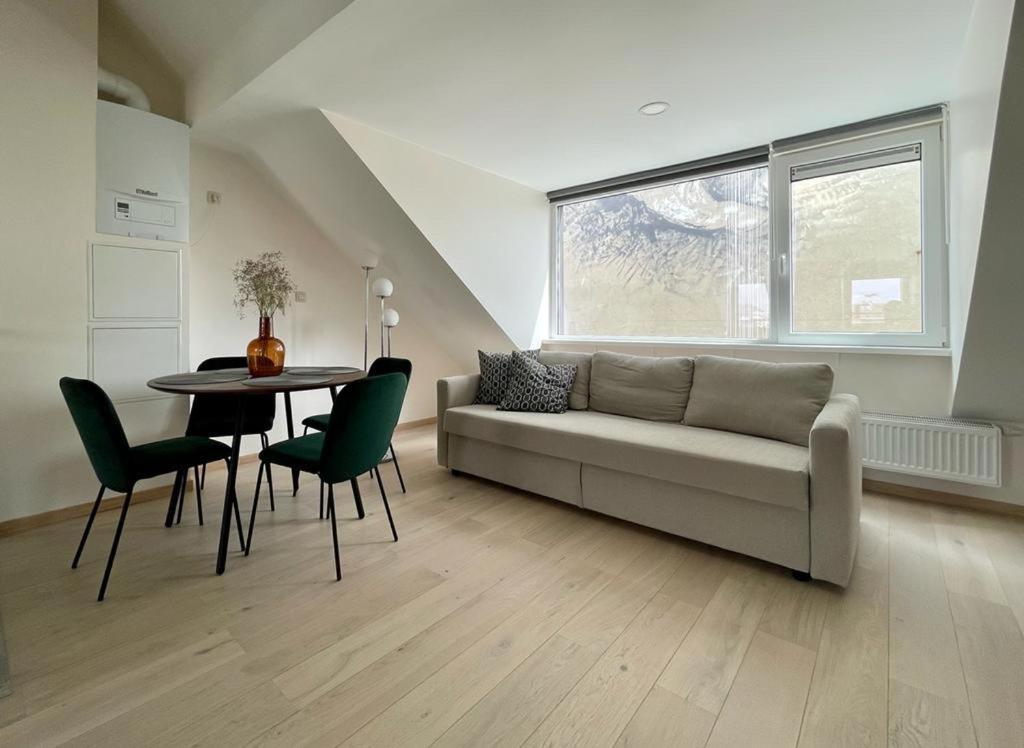 Charming Duplex On The Canal Bruxelas Exterior foto