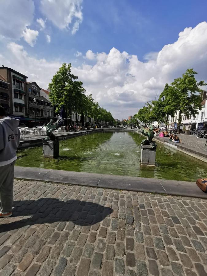 Charming Duplex On The Canal Bruxelas Exterior foto
