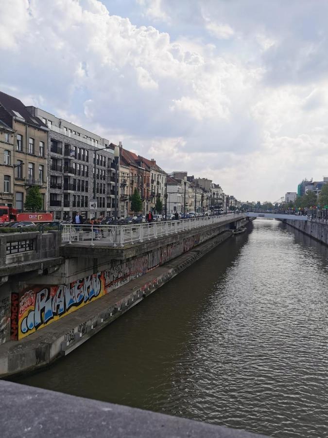 Charming Duplex On The Canal Bruxelas Exterior foto